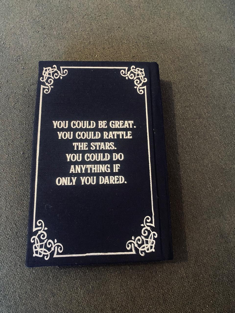Throne of glass Exclusive Rebind